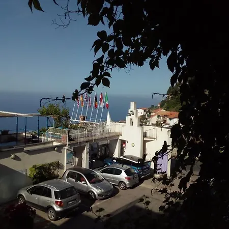 Al Geranio Bed & Breakfast Furore